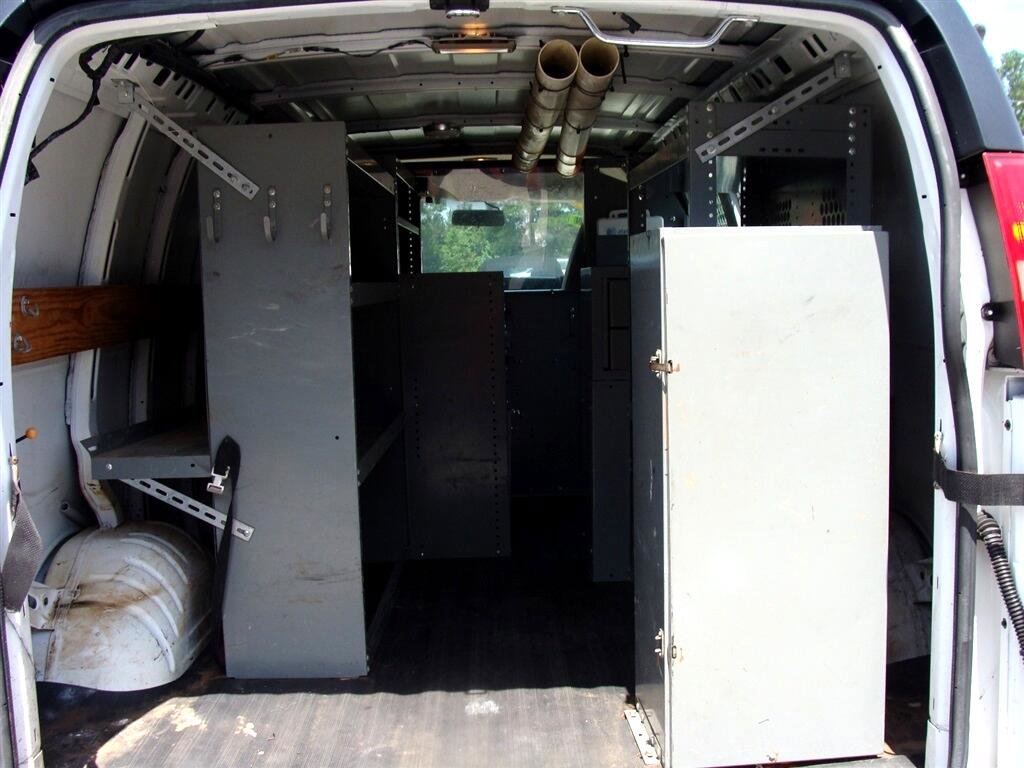 Used 2013 Chevrolet Express 2500 image 21