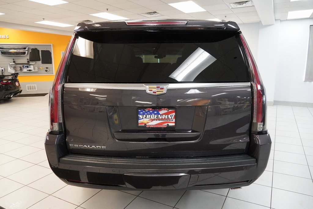 Used 2017 Cadillac Escalade ESV Premium Luxury image 8