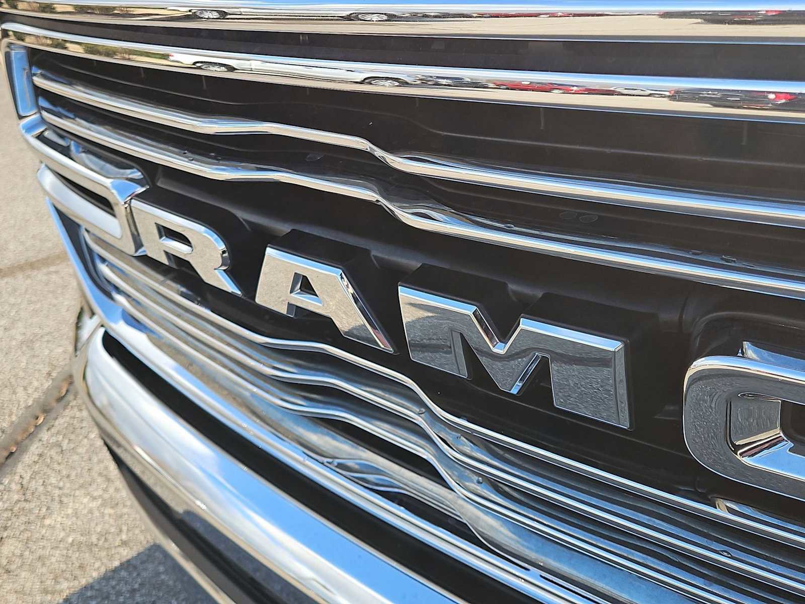 Used 2023 RAM 1500 Laramie image 12