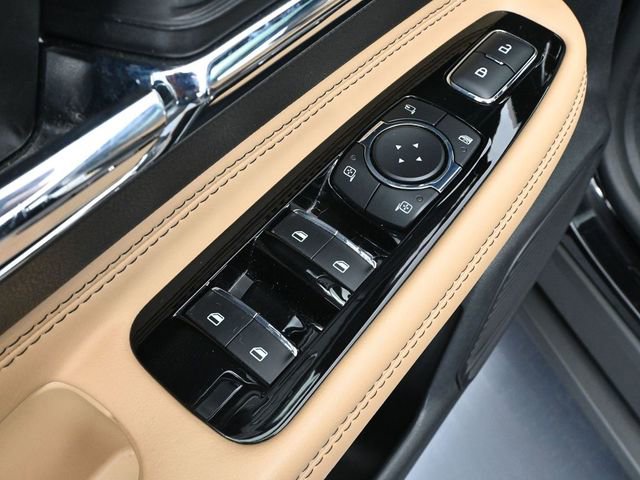 Used 2022 Lincoln Corsair Reserve w/ Equipment Group 201A image 22