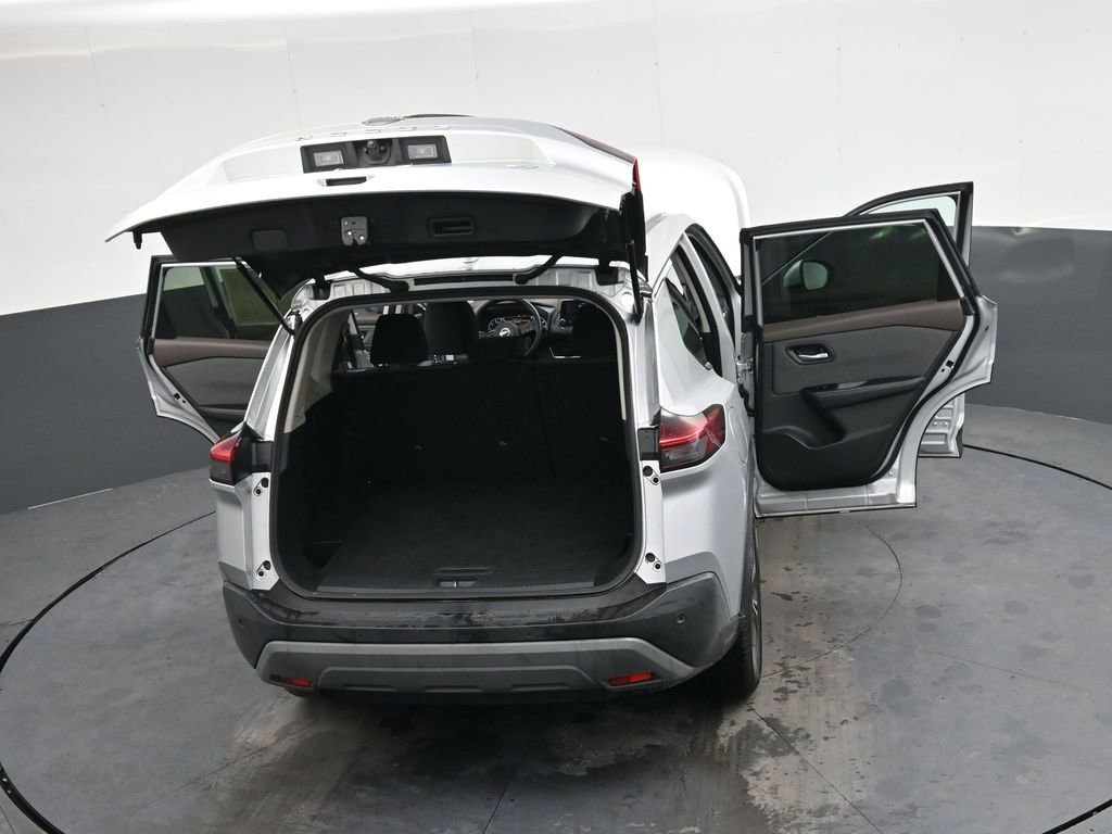 Used 2023 Nissan Rogue SV image 43