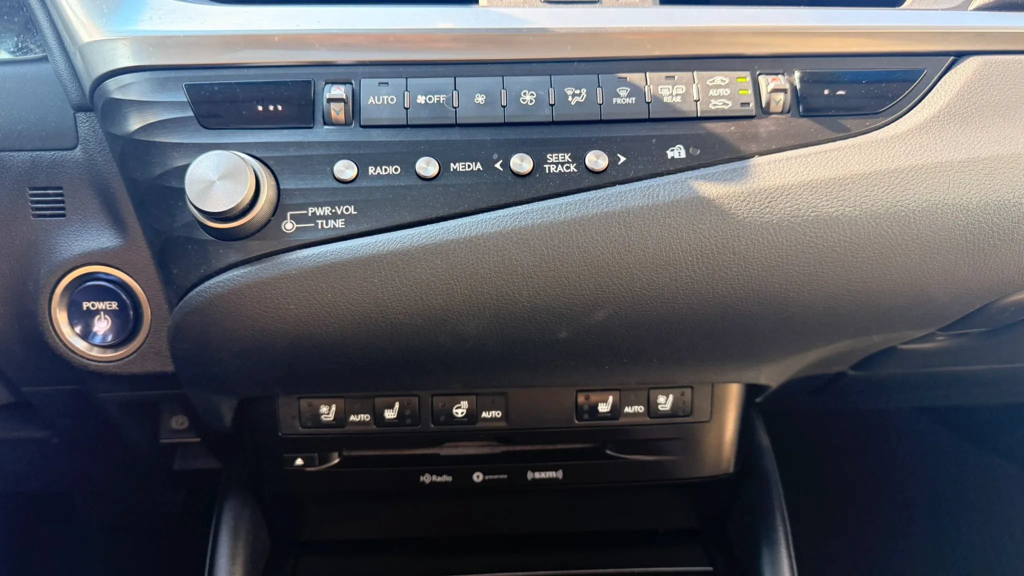 Used 2021 Lexus ES 300h w/ Premium Package FWD image 24