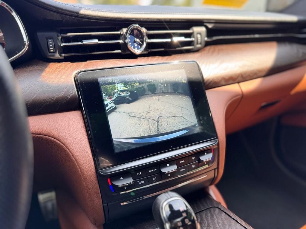 Used 2018 Maserati Quattroporte S Q4 AWD/4WD image 19
