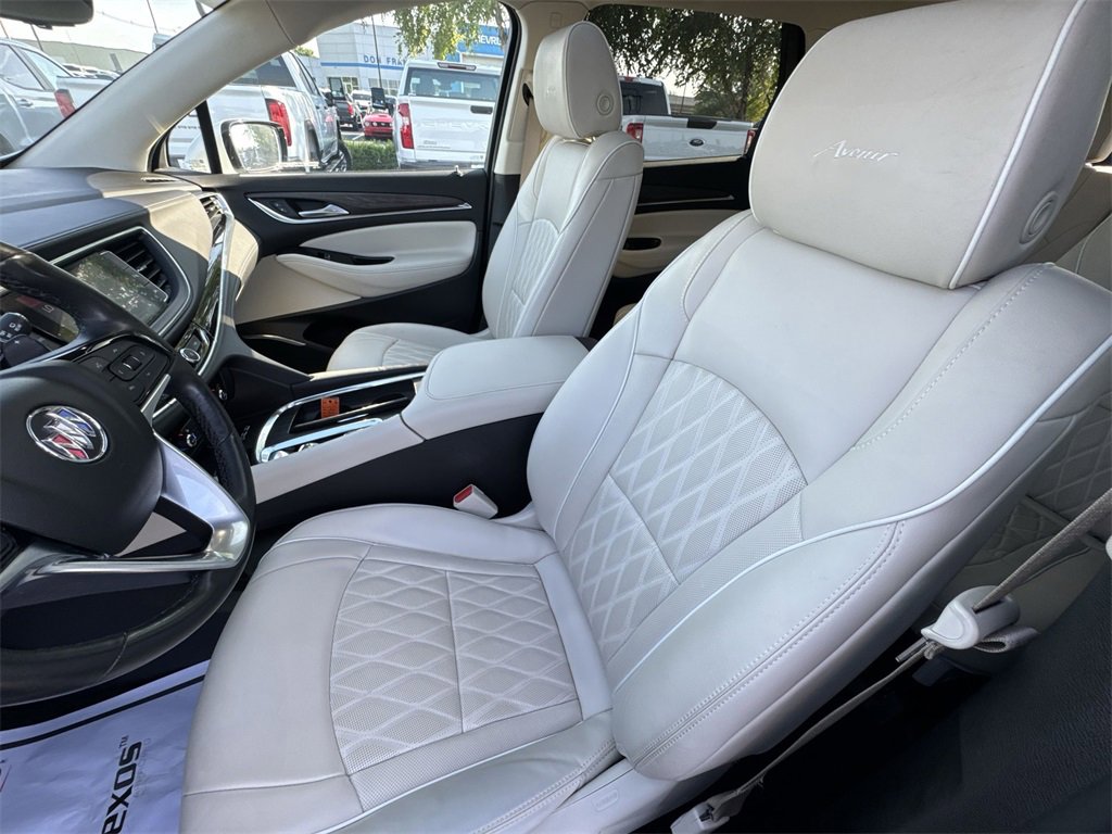 Used 2022 Buick Enclave Avenir image 11