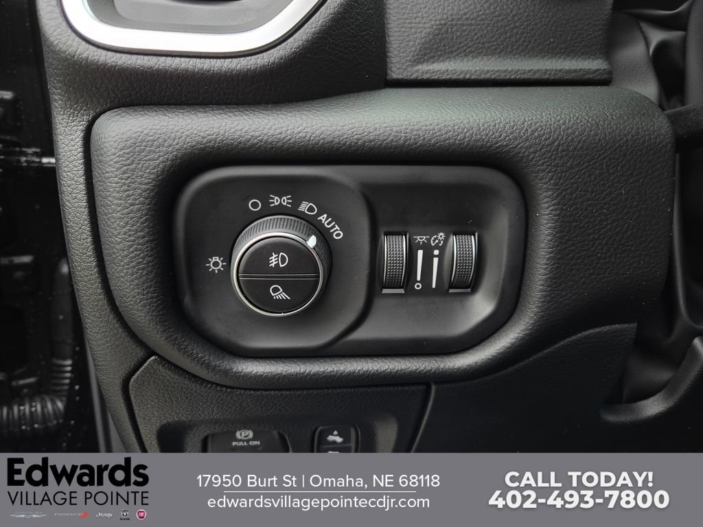 New 2026 RAM 1500 Big Horn AWD/4WD image 12