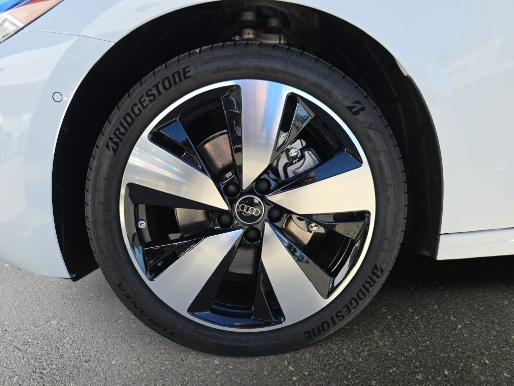 Used 2025 Audi A5 Premium w/ Premium Plus AWD/4WD image 36