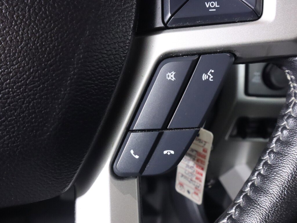 Used 2017 Ford F250 Lariat w/ FX4 Off-Road Package image 17