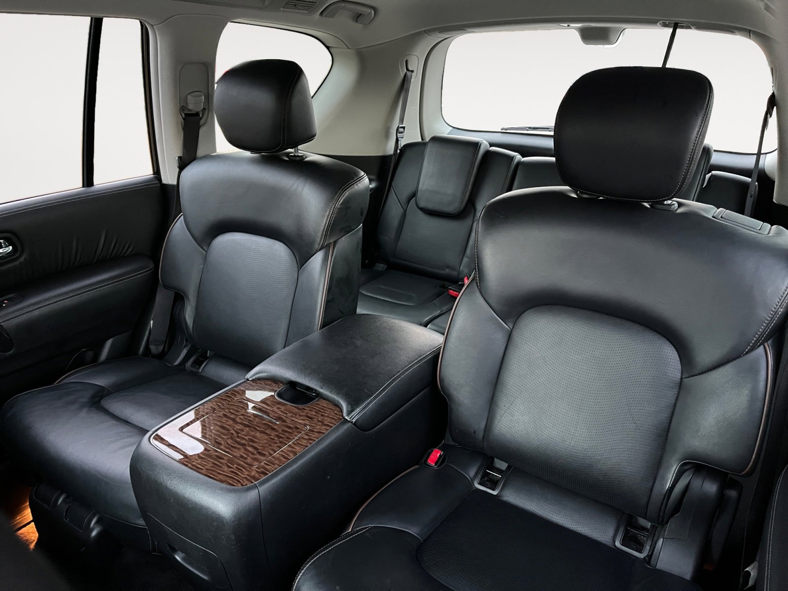 Used 2020 Nissan Armada Platinum w/ Captain's Chairs Package AWD/4WD image 15