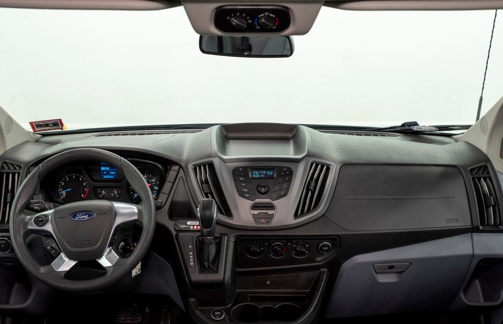 Used 2018 Ford Transit 150 XL image 18