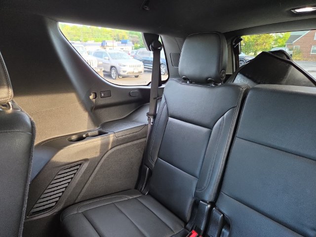 Used 2021 Chevrolet Tahoe Z71 w/ Luxury Package AWD/4WD image 31