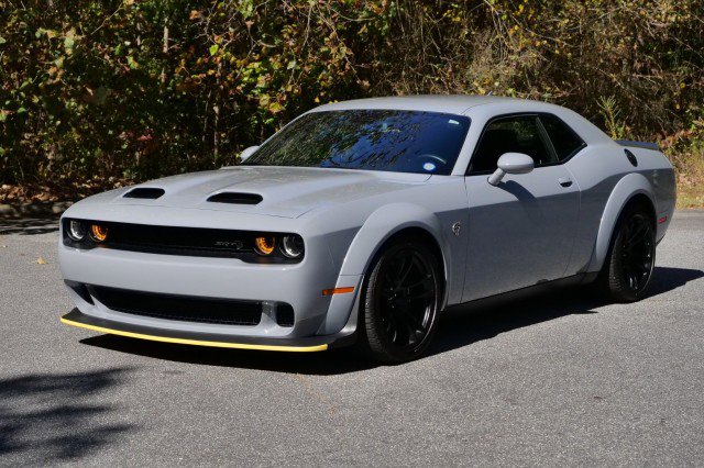 Used 2022 Dodge Challenger SRT Hellcat image 6