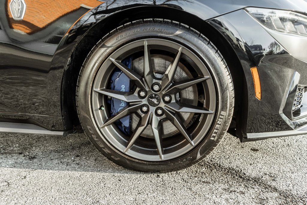 Used 2024 Ford Mustang Dark Horse image 5