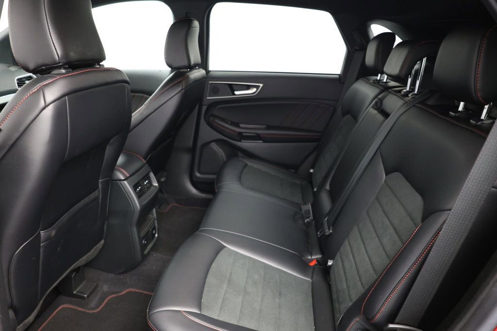 Used 2023 Ford Edge ST-Line image 17