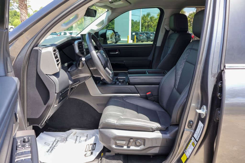 Used 2024 Toyota Tundra Limited AWD/4WD image 8