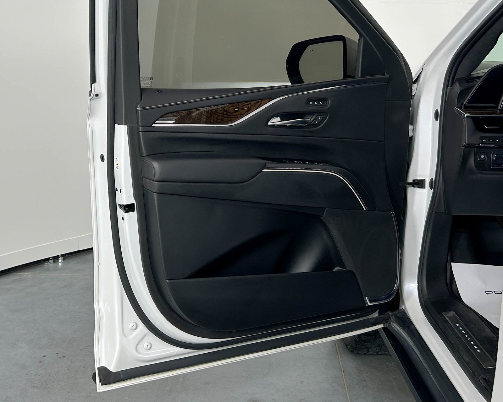 Used 2022 Cadillac Escalade Sport Platinum w/ LPO, Floor Liner Package image 9