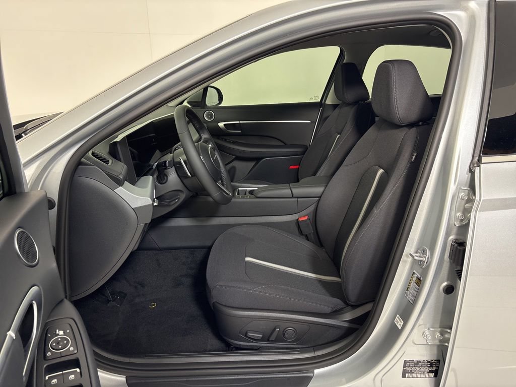 New 2026 Hyundai Sonata SEL FWD image 15