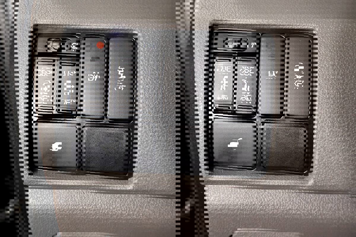 Used 2017 Honda Odyssey EX-L image 18