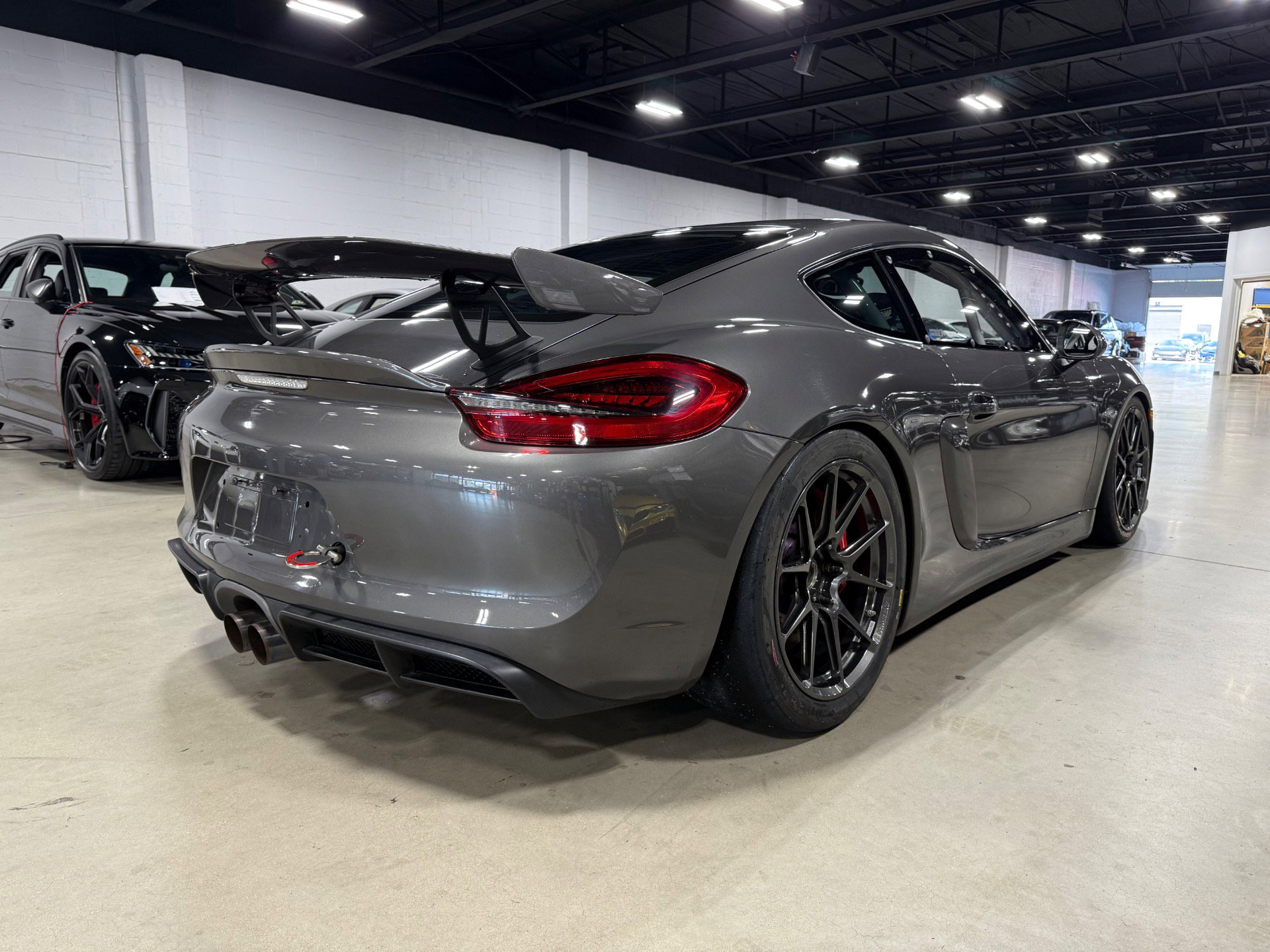 Used 2016 Porsche Cayman GT4 image 11