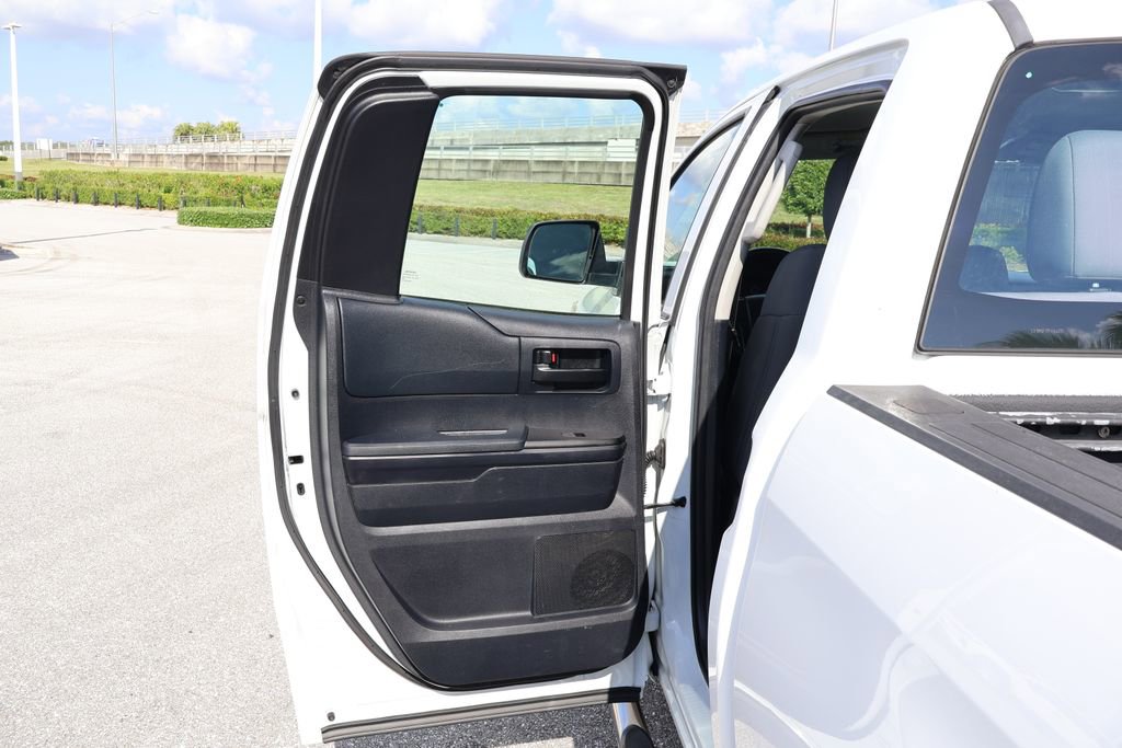 Used 2015 Toyota Tundra SR w/ Tow Package image 21