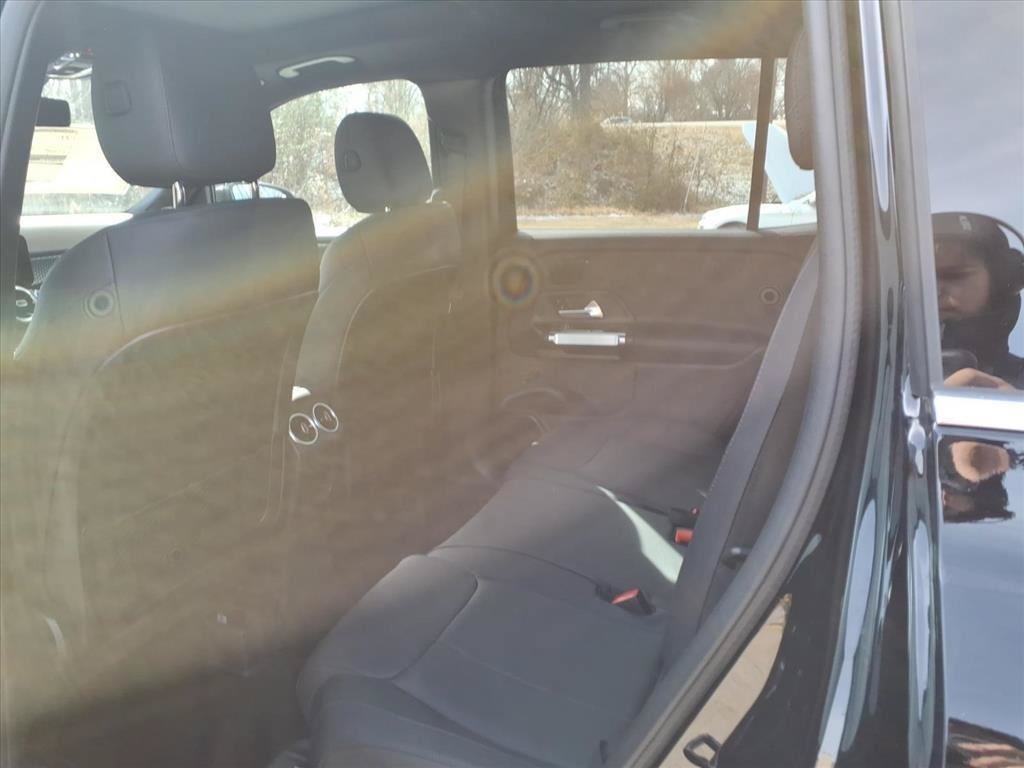 New 2026 Mercedes-Benz GLB 250 4MATIC image 23