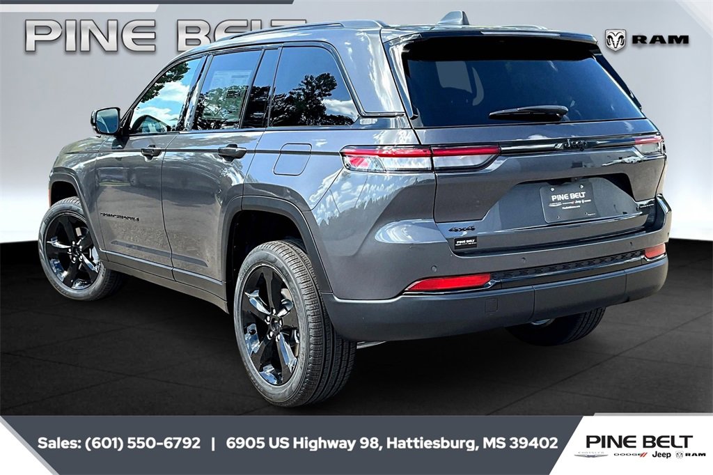 New 2025 Jeep Grand Cherokee Limited image 3