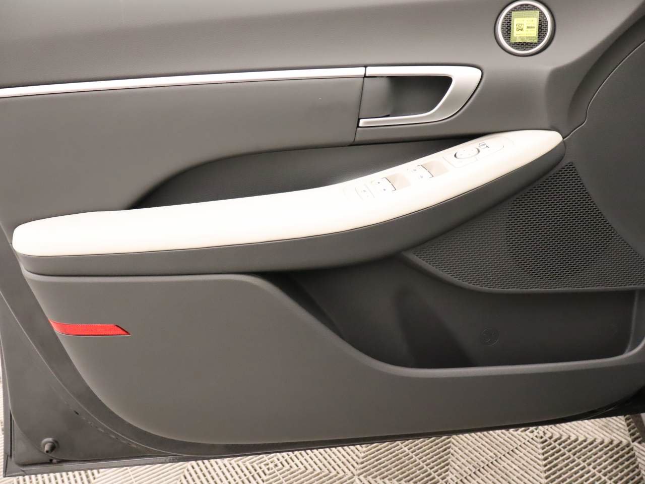 New 2026 Hyundai Sonata SEL FWD image 17
