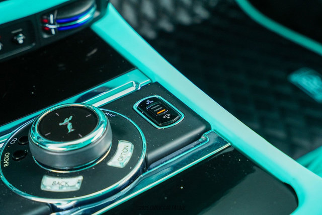 Used 2017 Rolls-Royce Wraith image 30