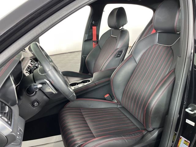 Used 2023 Genesis G70 3.3T w/ Sport Advanced Package image 18