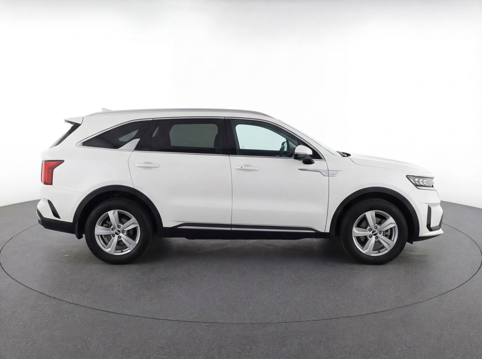Used 2023 Kia Sorento LX AWD/4WD image 11