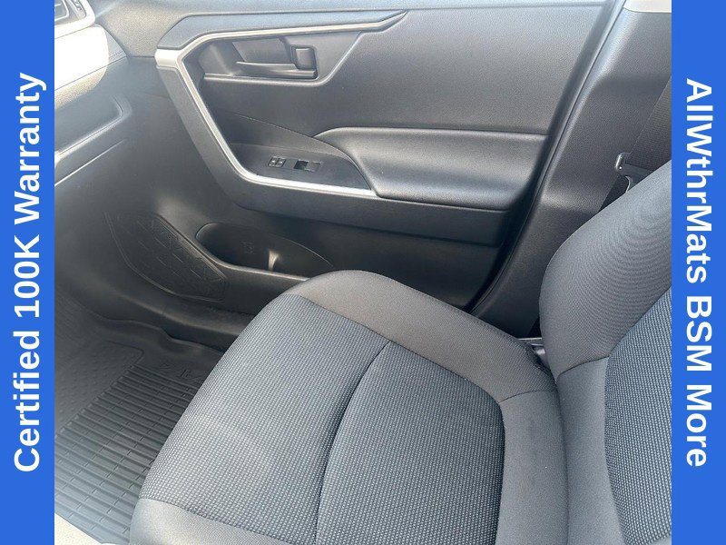 Used 2025 Toyota RAV4 LE FWD image 21