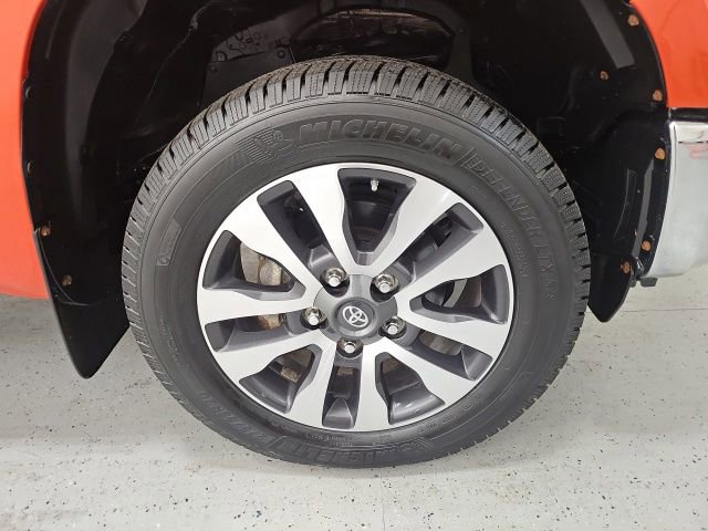 Used 2018 Toyota Tundra Limited w/ Limited Premium Package AWD/4WD image 8