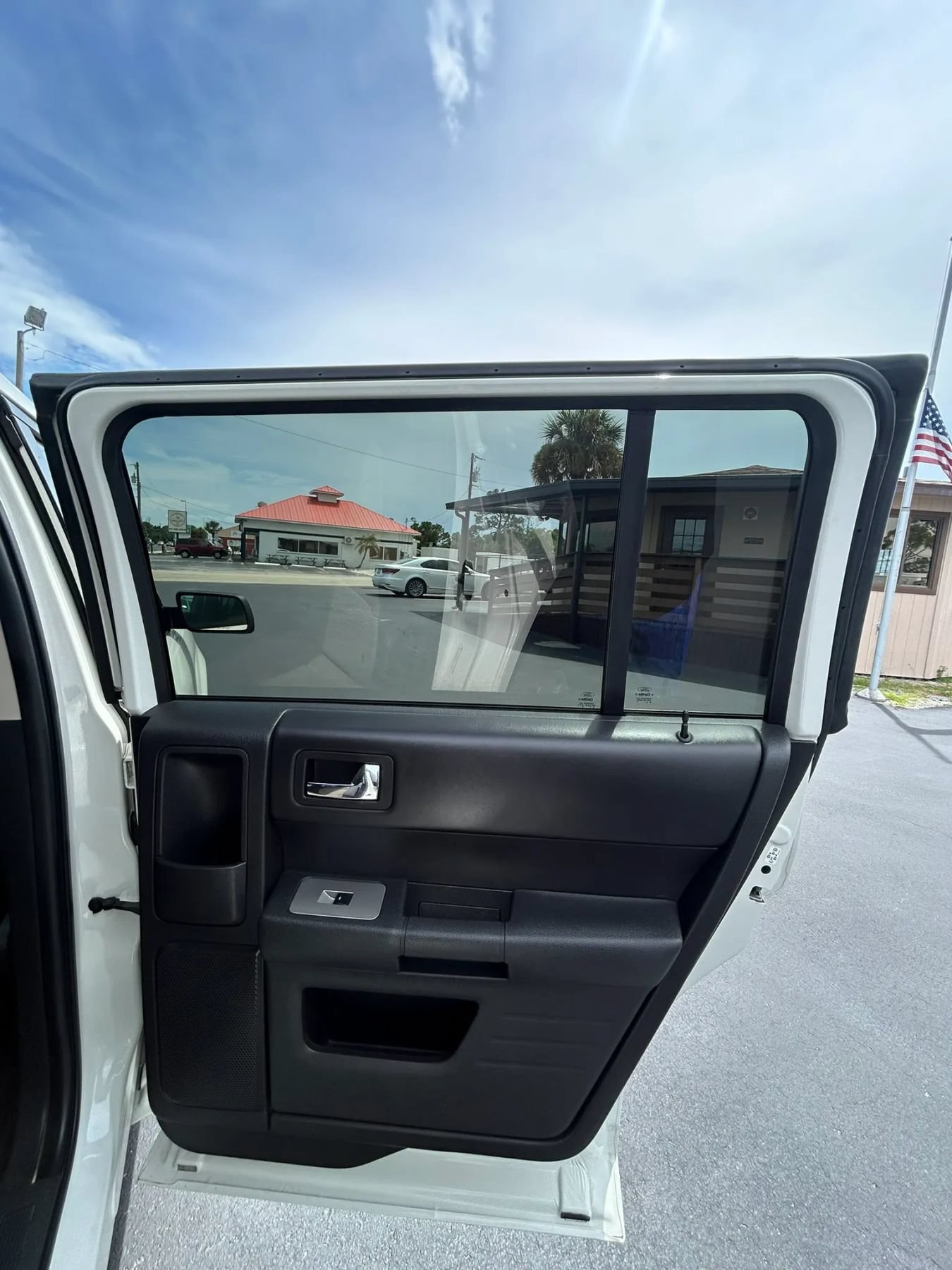 Used 2010 Ford Flex SE FWD image 13