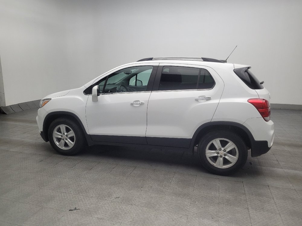 Used 2020 Chevrolet Trax LT w/ LT Convenience Package FWD image 3