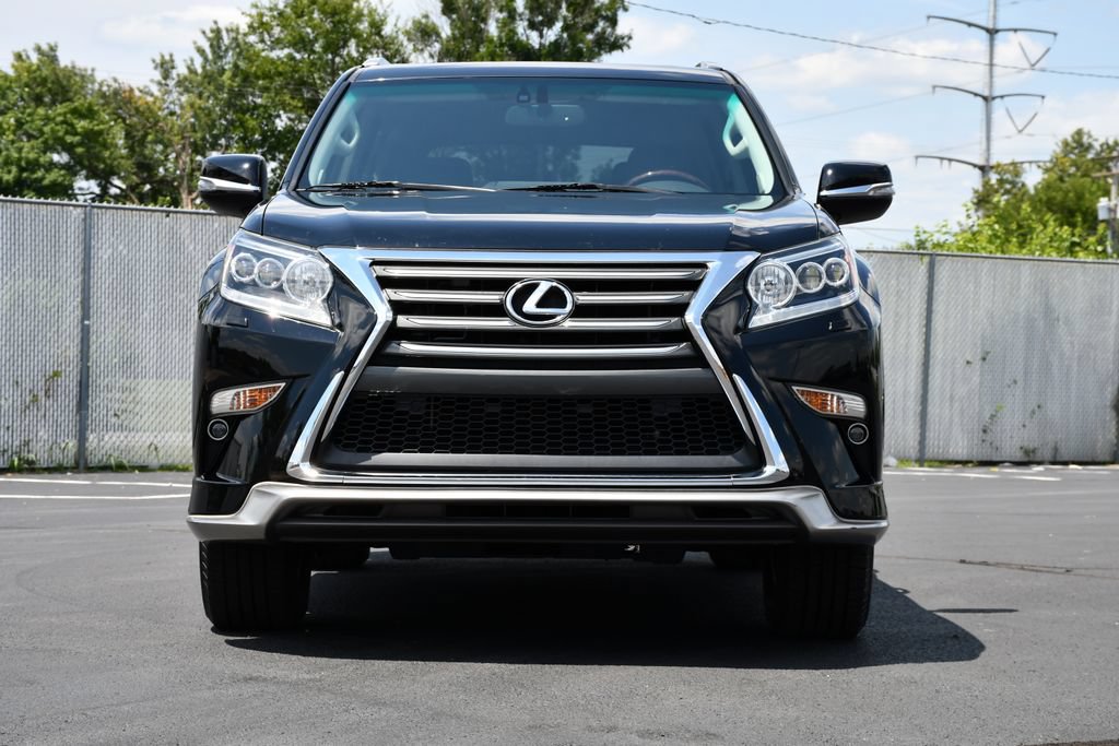 Used 2018 Lexus GX 460 Premium AWD/4WD image 2