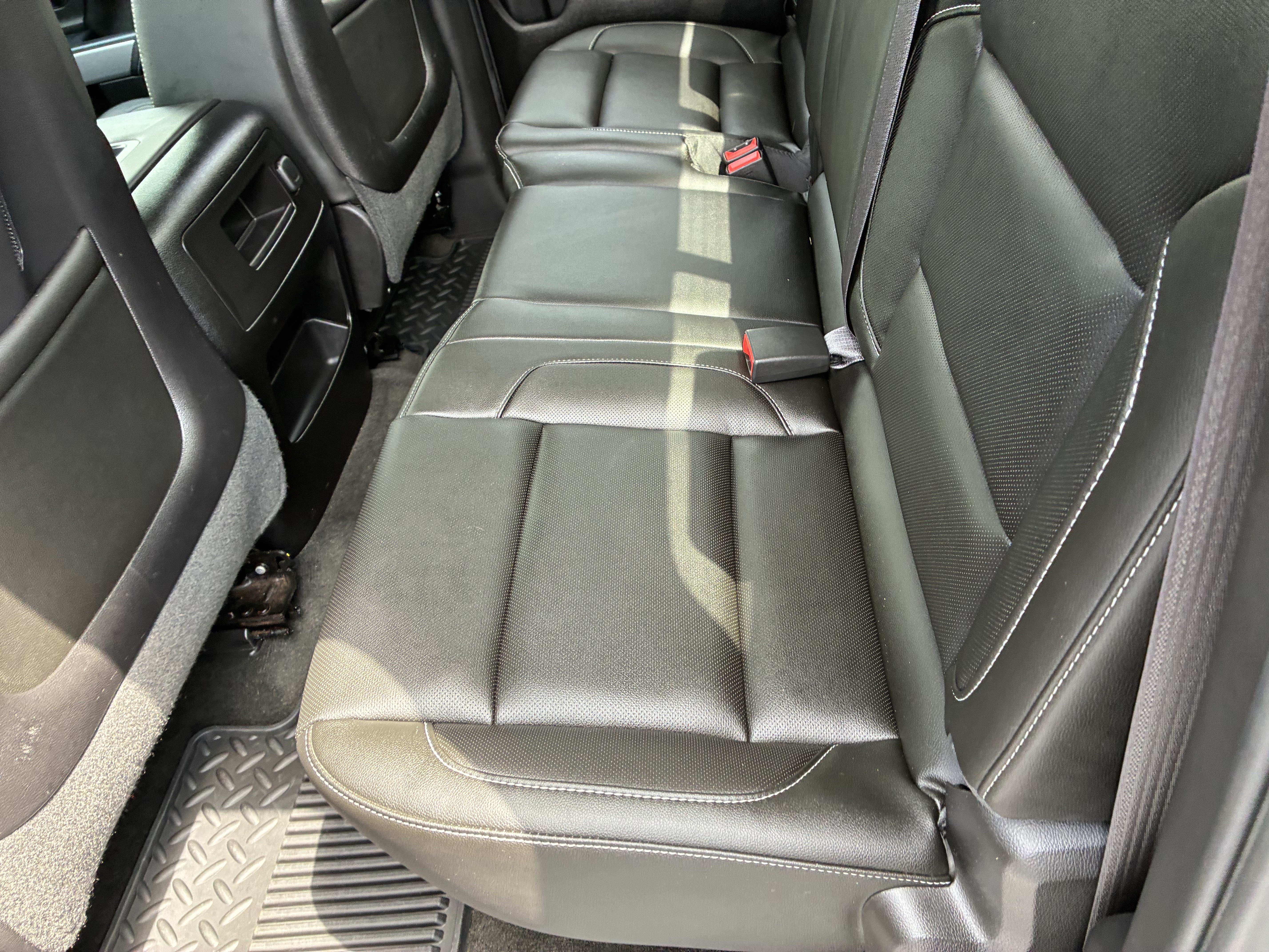 Used 2015 Chevrolet Silverado 2500 LTZ AWD/4WD image 15