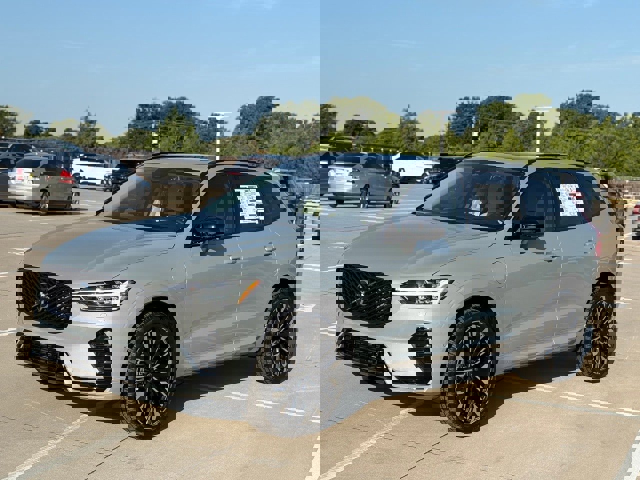 New 2026 Volvo XC60 T8 Ultra w/ Protection Package Premier image 3