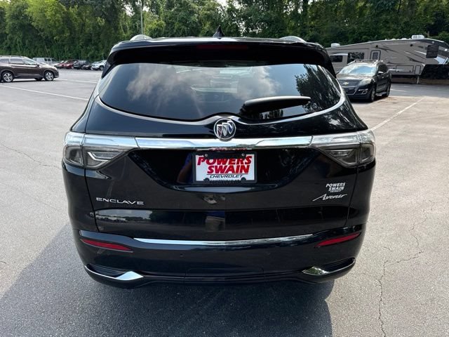 Used 2023 Buick Enclave Avenir w/ Avenir Technology Package FWD image 4