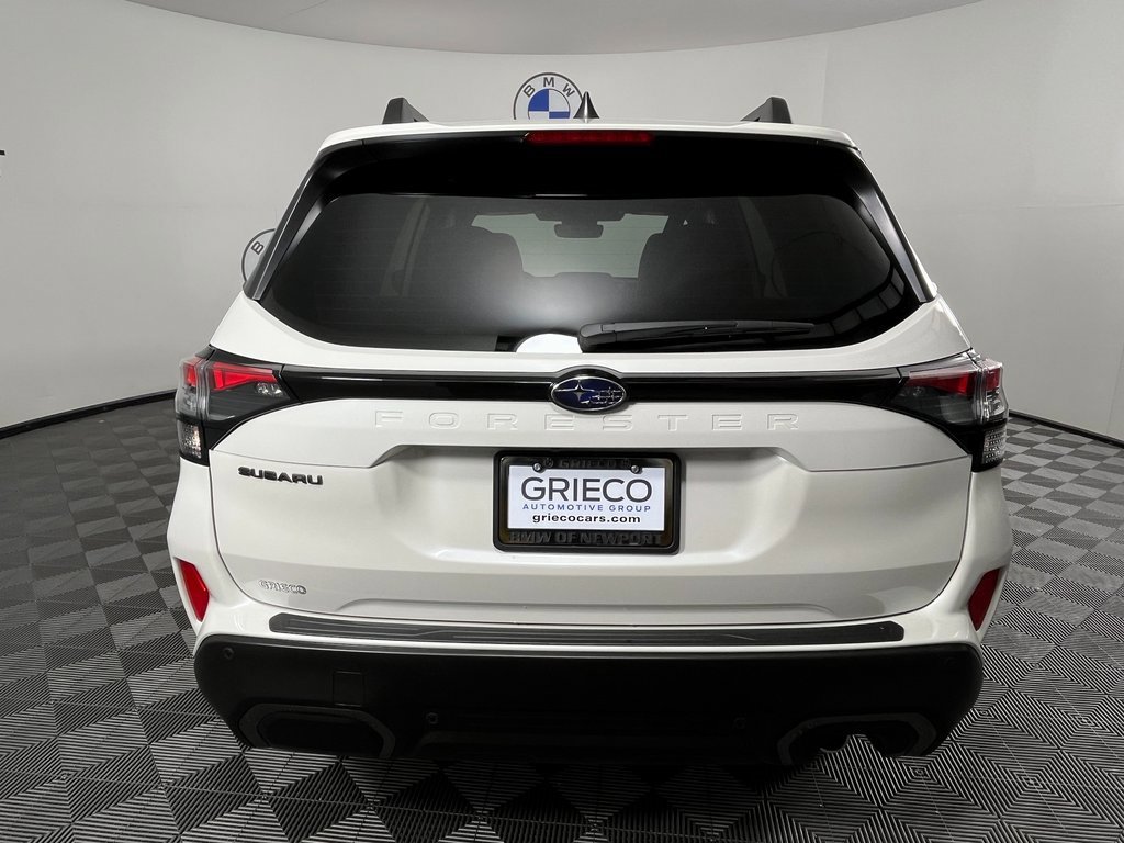 Used 2025 Subaru Forester Limited image 11