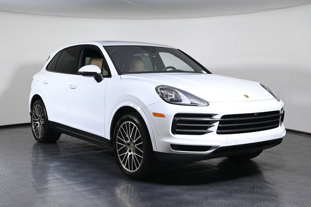 Certified 2023 Porsche Cayenne Platinum Edition AWD/4WD image 9