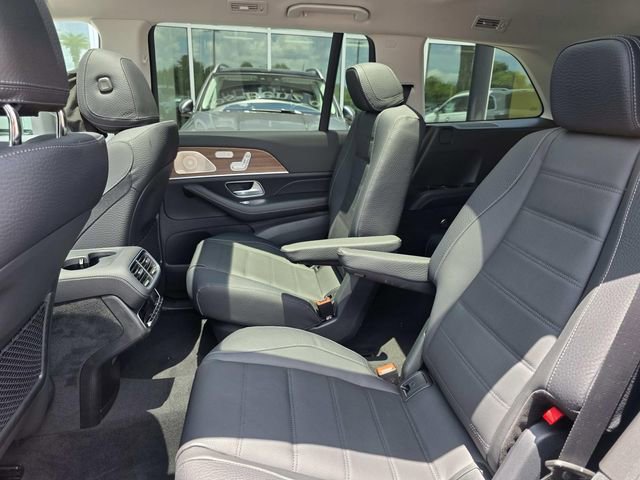 New 2025 Mercedes-Benz GLS 450 4MATIC image 5