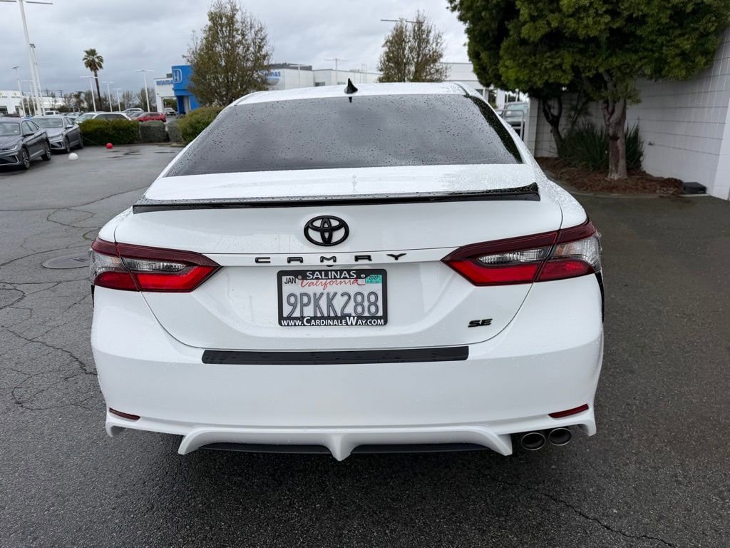 Used 2024 Toyota Camry SE image 5