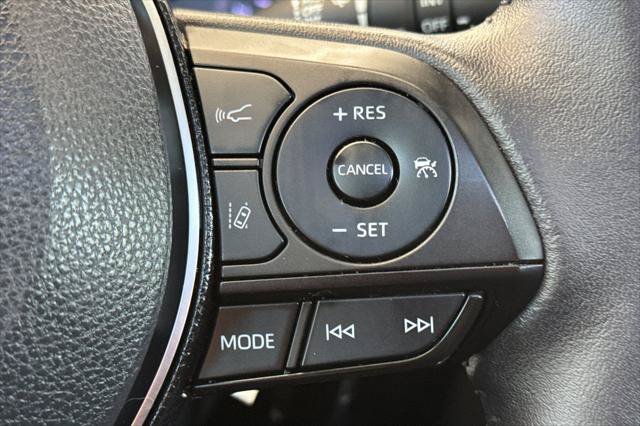 Certified 2021 Toyota RAV4 XLE Premium AWD/4WD image 27