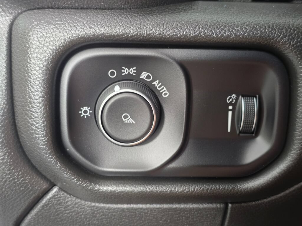 Used 2021 RAM 2500 Tradesman AWD/4WD image 31