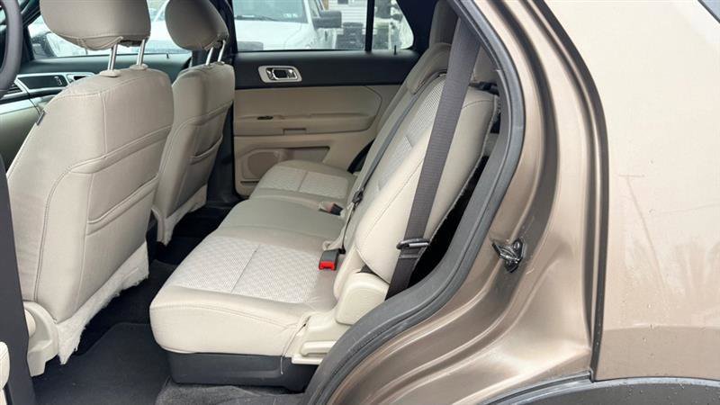 Used 2015 Ford Explorer XLT w/ Equipment Group 201B image 12