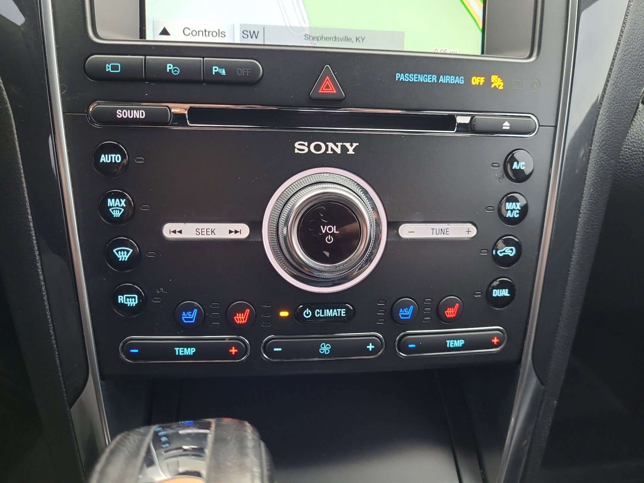 Used 2018 Ford Explorer Limited w/ Equipment Group 301A image 20