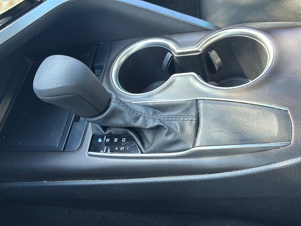 Used 2021 Toyota Camry LE FWD image 32