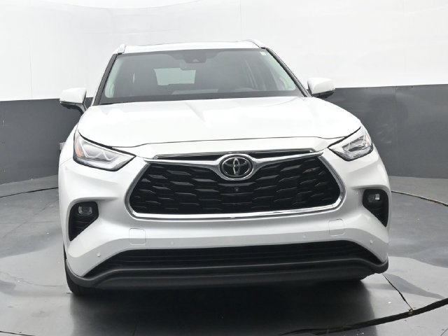 Used 2026 Toyota Highlander Limited AWD/4WD image 21