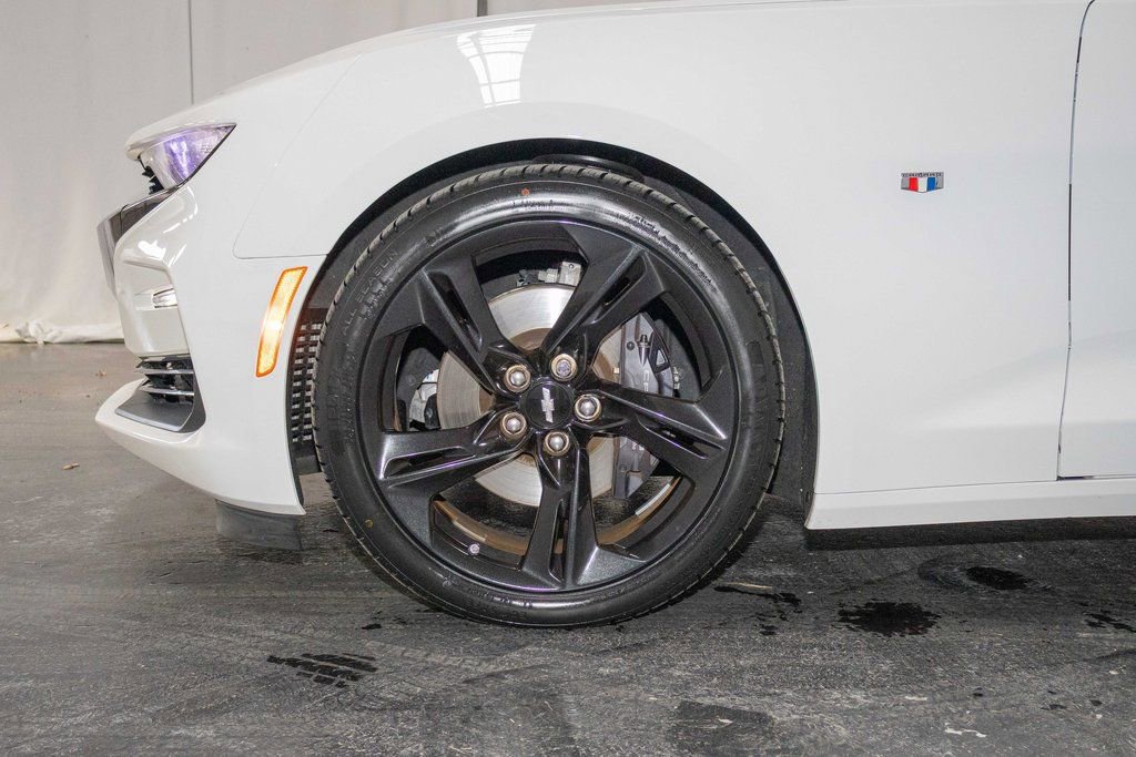 Used 2019 Chevrolet Camaro SS image 8