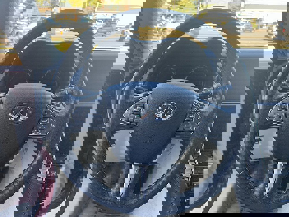 Used 2016 INFINITI Q50 Premium w/ Driver Assistance Package image 6