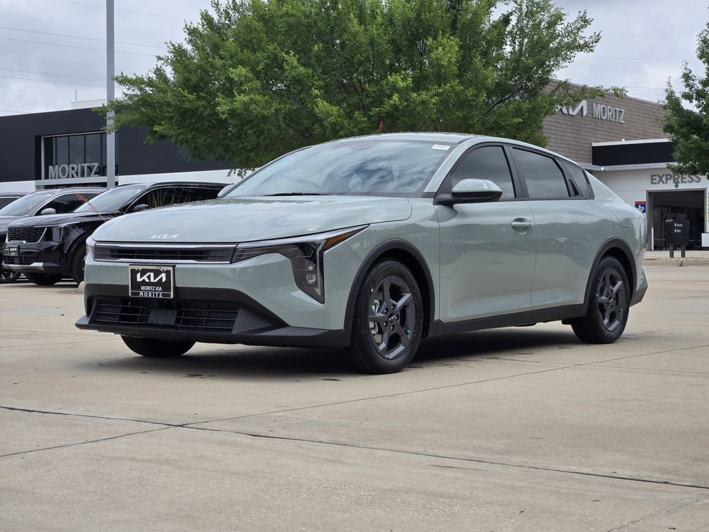 New 2026 Kia K4 FWD image 2